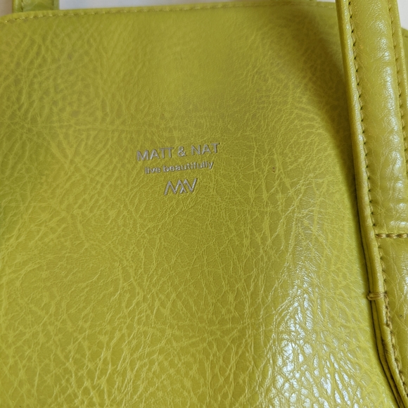 Matt and Nat Vegan Leather Baxter Purse - Picture 2 of 6